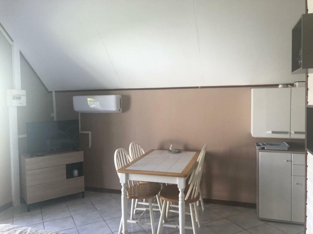 Les Residences Du Niagara Sainte-Suzanne Εξωτερικό φωτογραφία